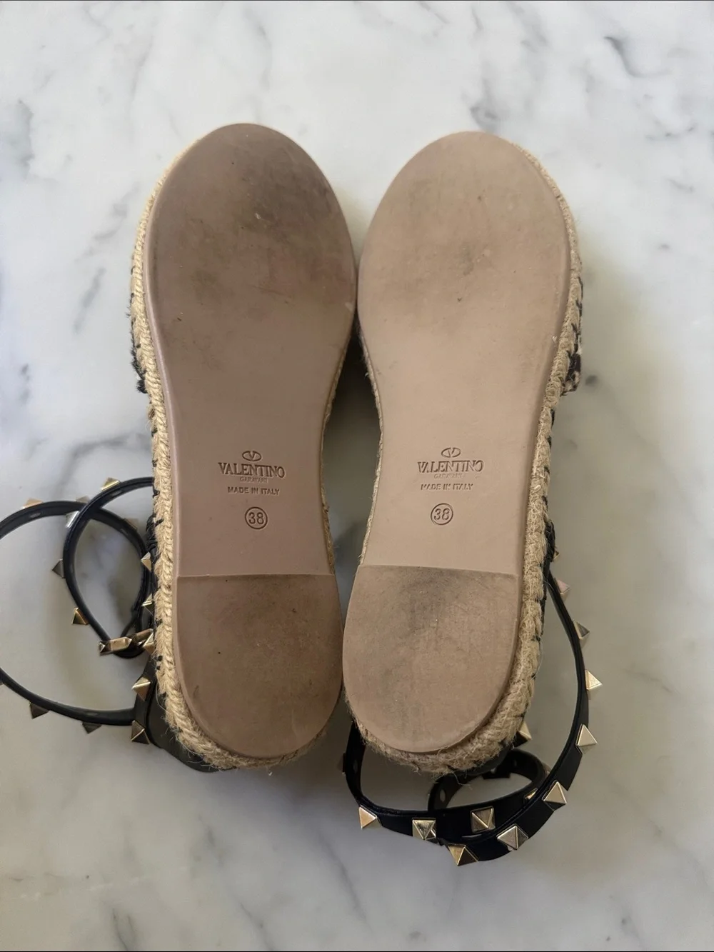 Valentino Garavani eye catching
